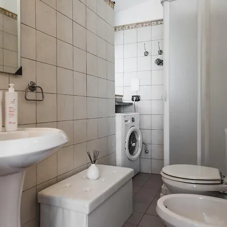 Apartment With Garden & Pool By Wonderful Italy